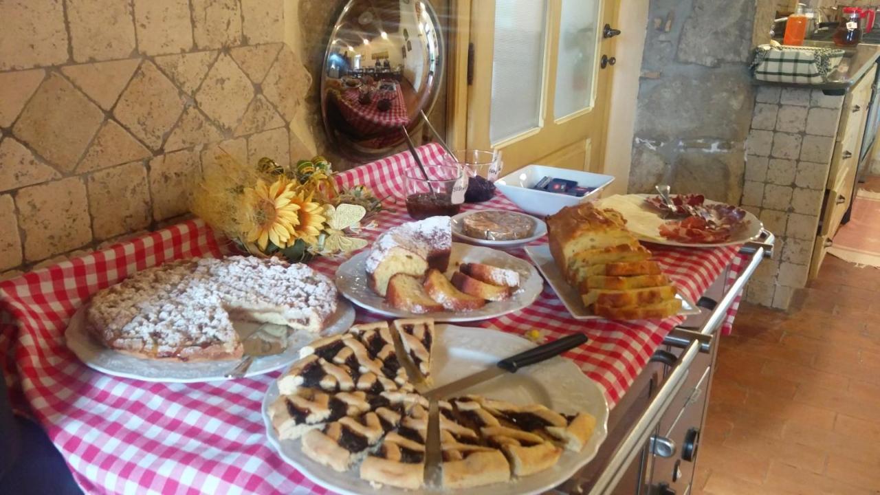 Casale Dei Gelsi Bed & Breakfast Castiglione In Teverina Exterior photo