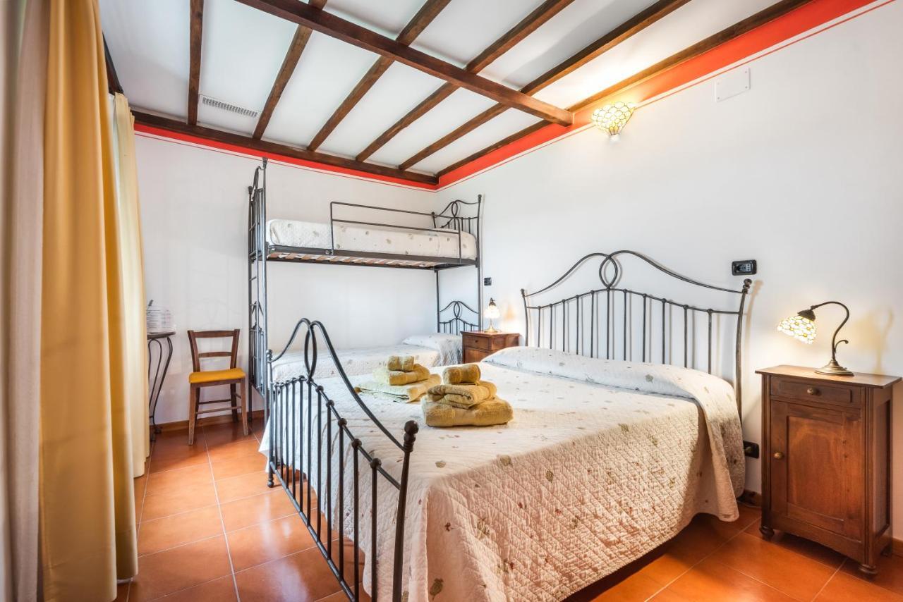 Casale Dei Gelsi Bed & Breakfast Castiglione In Teverina Exterior photo